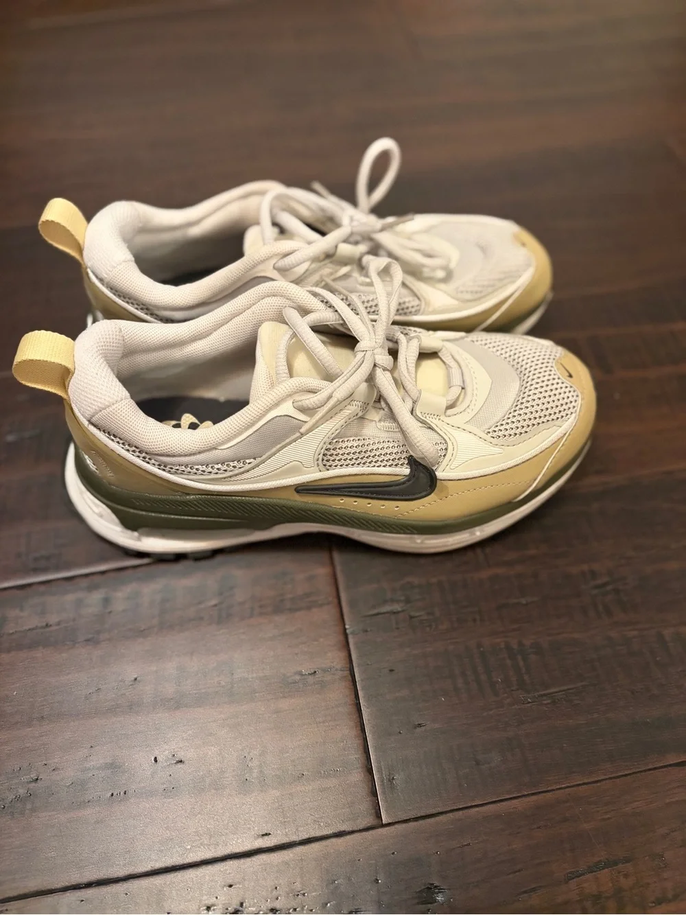 Nike Air Max Bliss White and Olive Green Sneakers sporty athletic athlete shoes